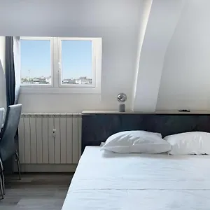 https://house-crocetta.italymilanhotels.net